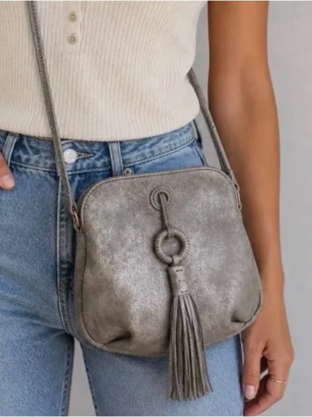 HOBO Birdy Leather Crossbody Metallic
Gray Tassel Pocket Purse bohemian1 Silver